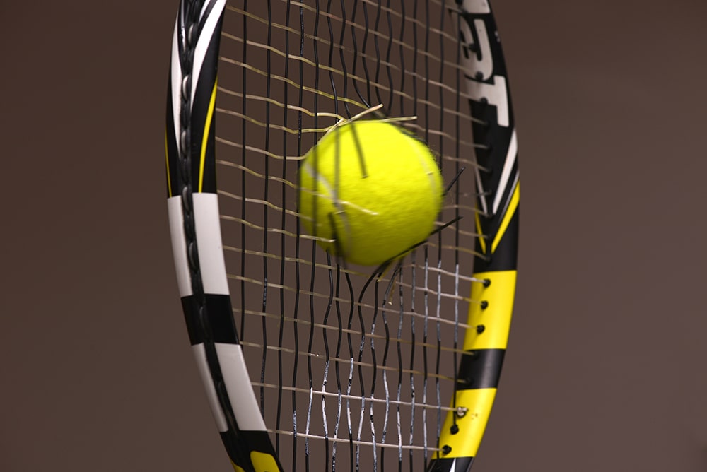 När är en tennissträng död? Livslängd för polyestersträngar